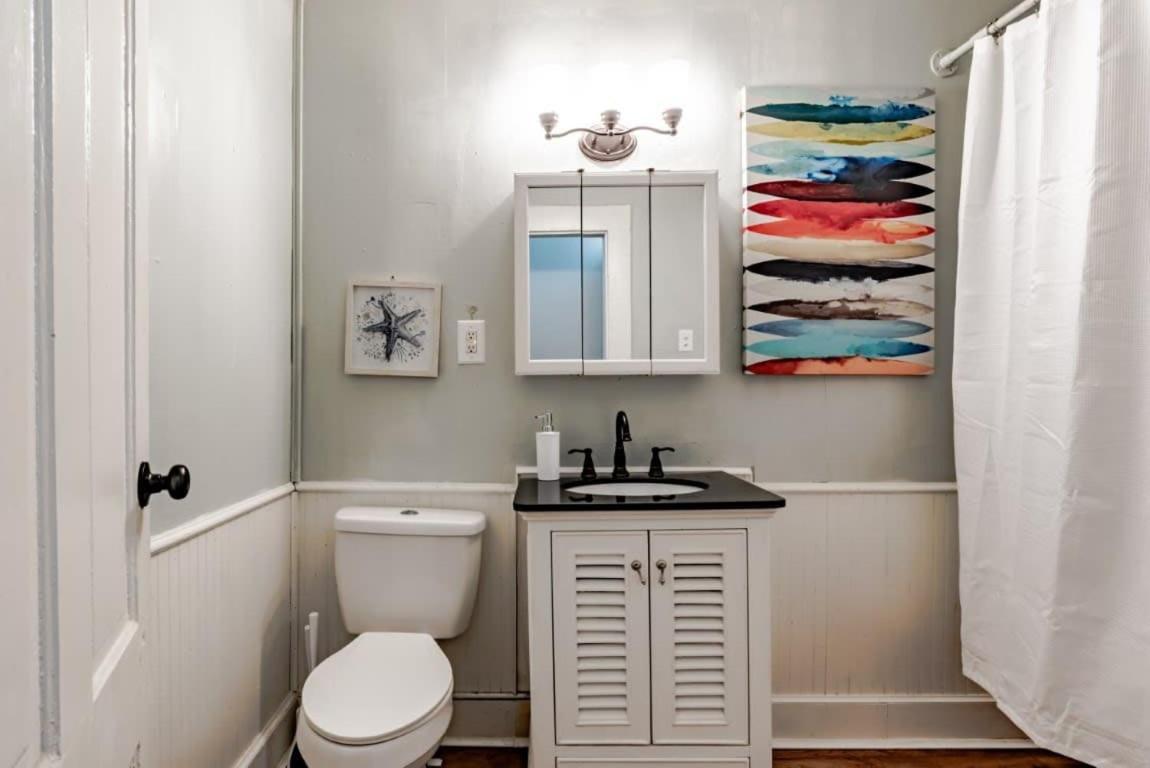 Mins From Downtown & Dining, Dauphin Darling 2 Apartment Mobile Bagian luar foto