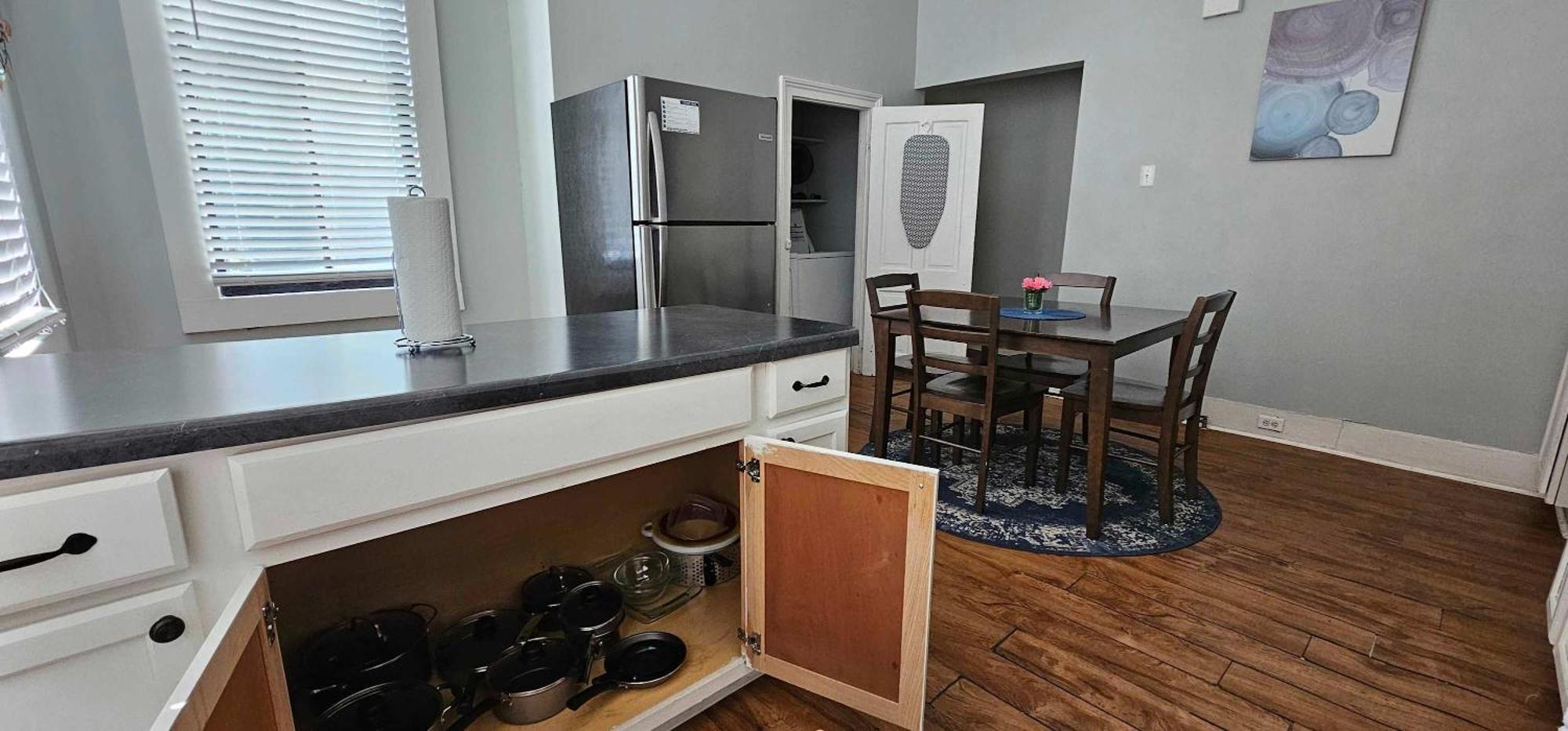 Mins From Downtown & Dining, Dauphin Darling 2 Apartment Mobile Bagian luar foto